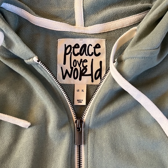 Peace Love World hoodie - Picture 4 of 4